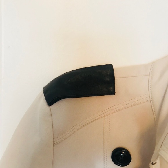 Jacket - Picture 5 of 6